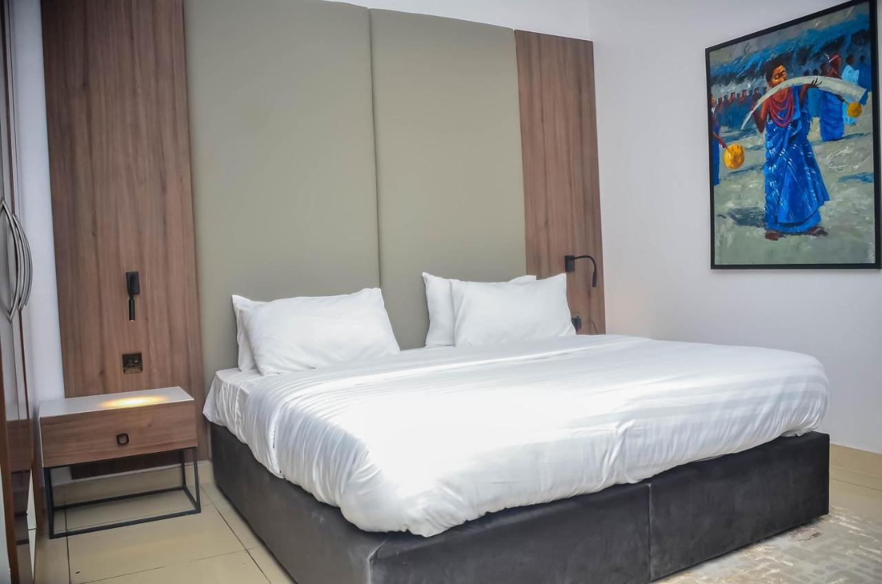 Guided Hospitality - Luxury Accommodations Lagos Exteriör bild