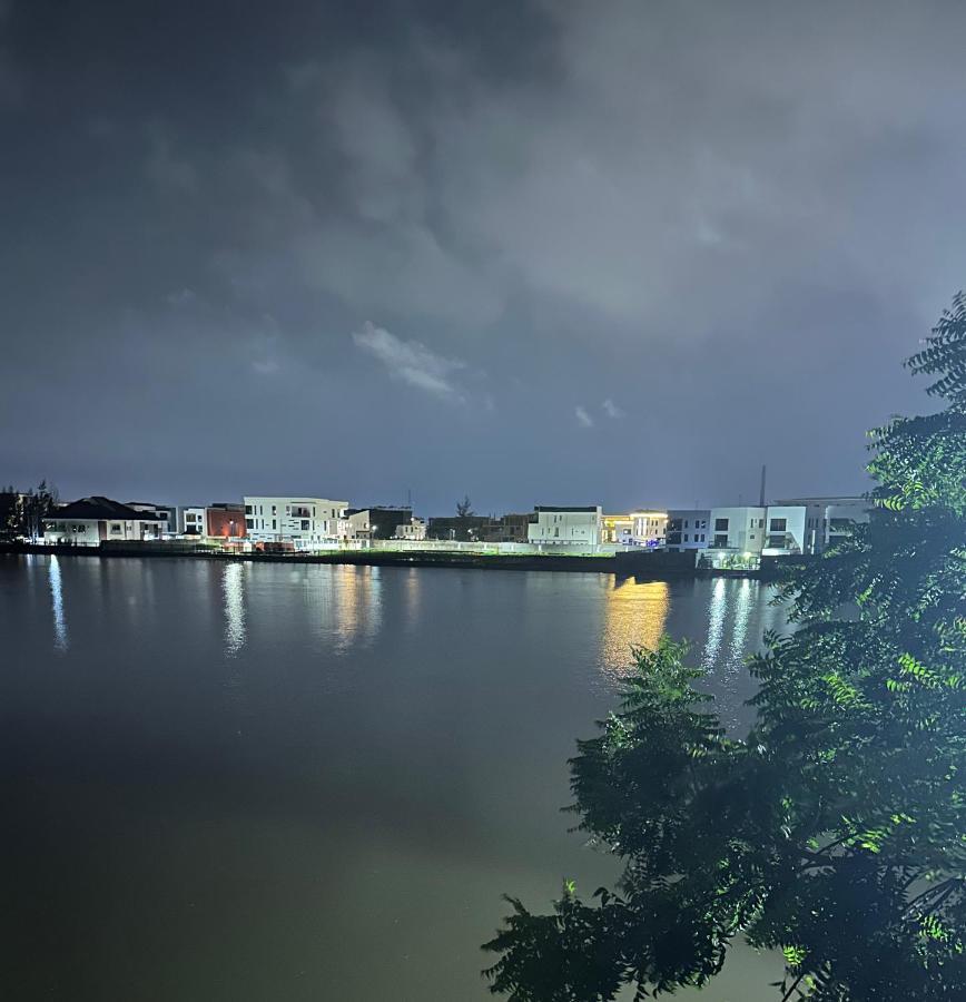 Guided Hospitality - Luxury Accommodations Lagos Exteriör bild