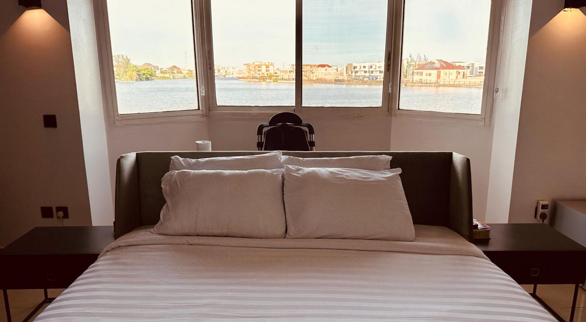 Guided Hospitality - Luxury Accommodations Lagos Exteriör bild